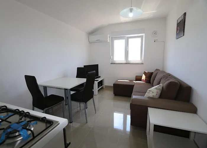 Saramandic Apartment *